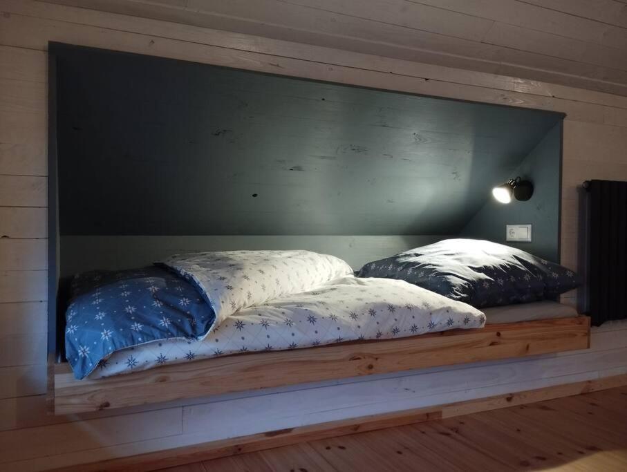Gemuetliches Holzhaus Am See Warin Exteriör bild
